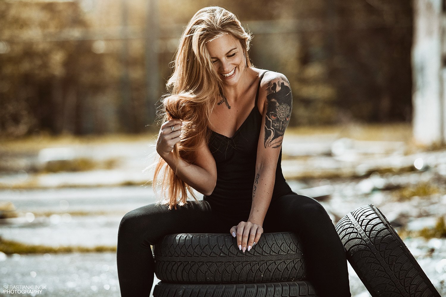 Meine Lieblingsbeschäftigung? Lachen 😜😁 bist du eher der humorvolle Mensch oder das Gegenteil? 🖤 #smile #aryalaroca #mydirtyhobby #amateur #love #sun #summer #ink #tattoo https://t.co/NOFEXeBMPo