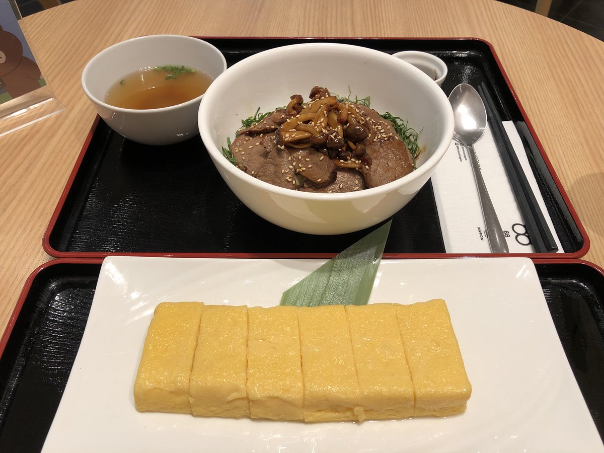 RatasitC's tweet photo. ทานอาหารกลางวันที่ Isetan อร่อยฟินดีครับ | Lunch at Isetan: Australian wakyu beef steak with rice; Japanese-style sweet omelette; and crispy-fried Shirasu fish. #food #foodie #Foodiechats @GuyGourmet @ChefJasRoberts @DieWaid @SmashingNosh @FriendsEAT @sushipro @All_AboutFood https://t.co/uRs91CblB8