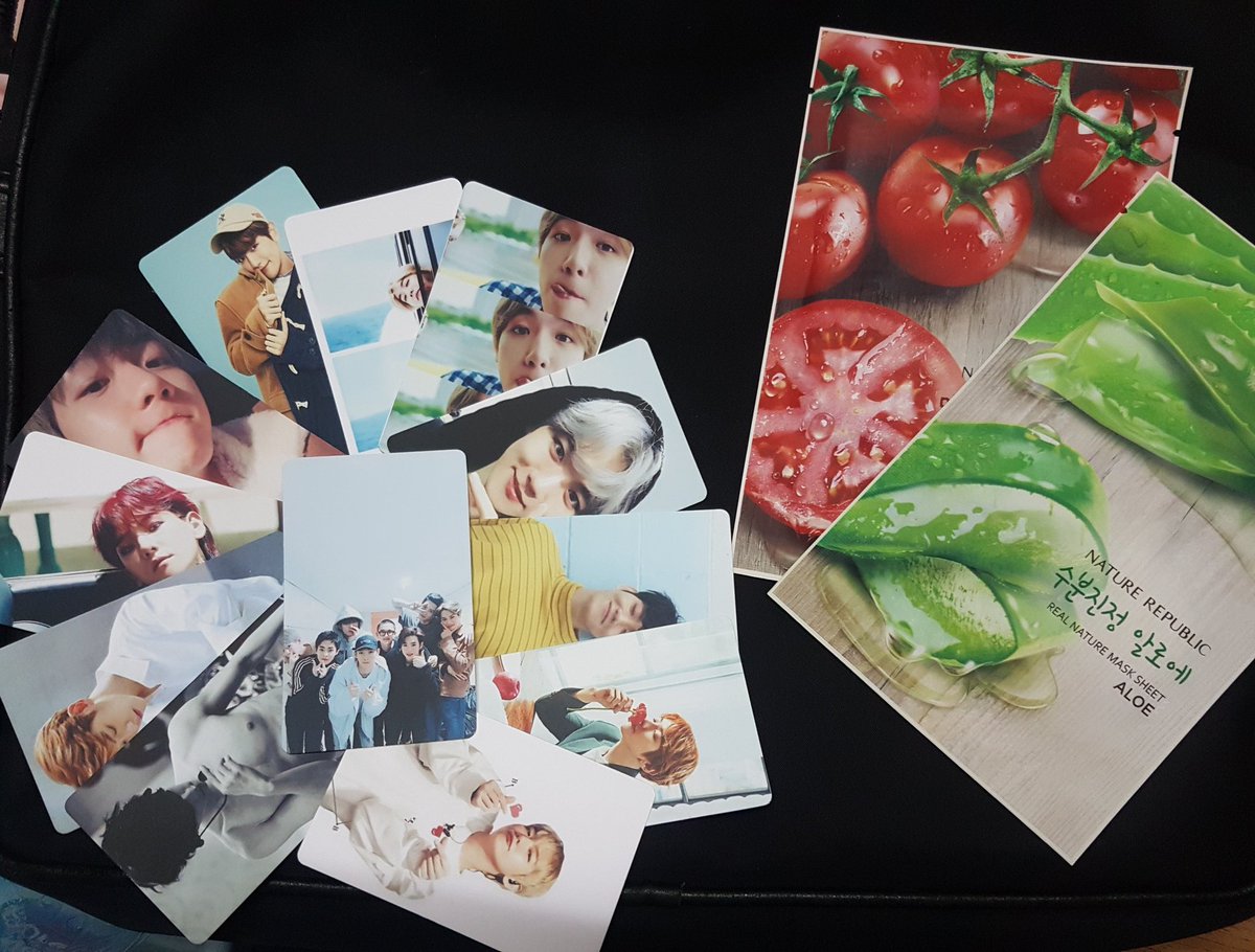 PaiMinnnn's tweet photo. สุ่มแจกจากวันเกิดเมนน้อยๆของชุ้นเองง 1คนนะ แจกหมดนี้เล้ยยย บั้มblooming day ver. (มีทุกอย่างยกเว้นการ์ด) มาส์กหน้า 2แผ่นจากเนเจอร์ และฟตก หมดนี้เลย สุ่มวันที่6พค นะคะ โชคดีเด้ออออ ♡  #HappyBaekhyunDay https://t.co/nswuBibtqZ