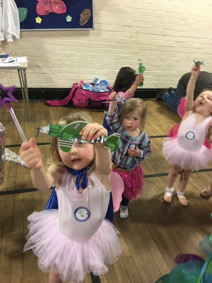 Jittabugs's tweet photo. Amazing costumes for #CAW2018 #WatchMeFly #caudwellkids https://t.co/70rhVsGDCq