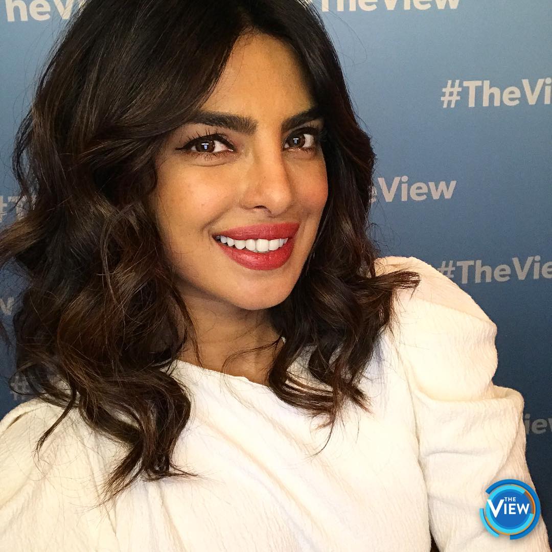 PriyankaC2018's tweet photo. Priyanka Chopra during her appearance in @TheView today. (Picture from The View's IG account) #Quantico #quanticothursdays #QuanticoOnSW https://t.co/LSryOHq6dC
