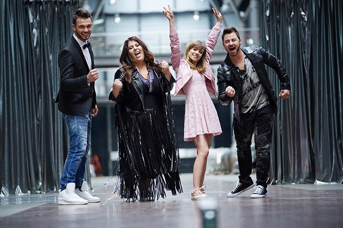 RTL_com's tweet photo. Heute Abend findet das große Finale von "Deutschland sucht den Superstar" statt. Wen wählen die Zuschauer zum Superstar 2018? Janina, Marie, Michael oder Michel? #DSDS
#DSDSFinale #DSDS2018 https://t.co/DjE8wvXwmo