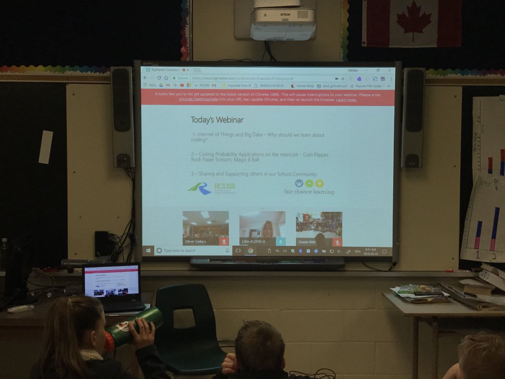 MrGallery9's tweet image. @IDIOntario professional learning in the classroom with students on Computational Thinking and Coding via #MicroBits with @lisaannefloyd @FCLEdu #RCDSBCodes #ontariocodes #studentvoice