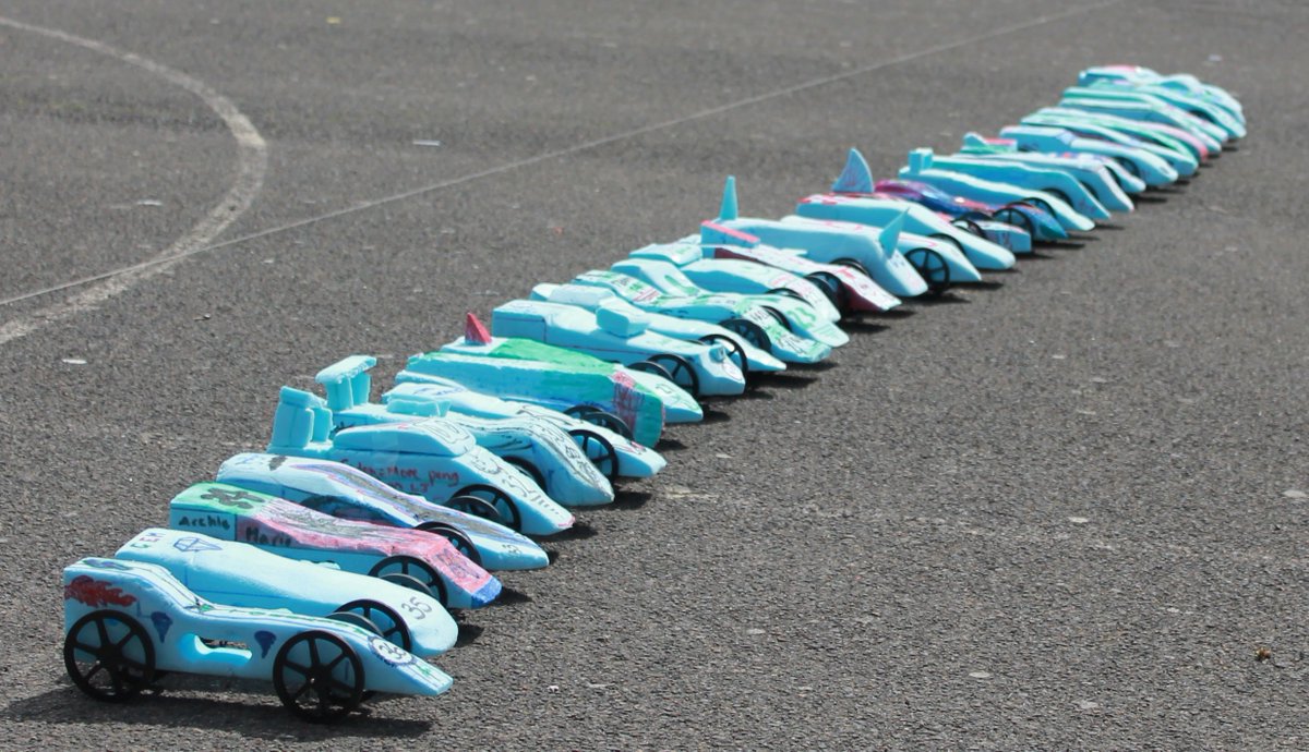 AMS_ScienceDept's tweet photo. Racing to the Line - Year 7 were working with the RAF to build and race rocket propelled cars! https://t.co/Z9n0iW8Srt