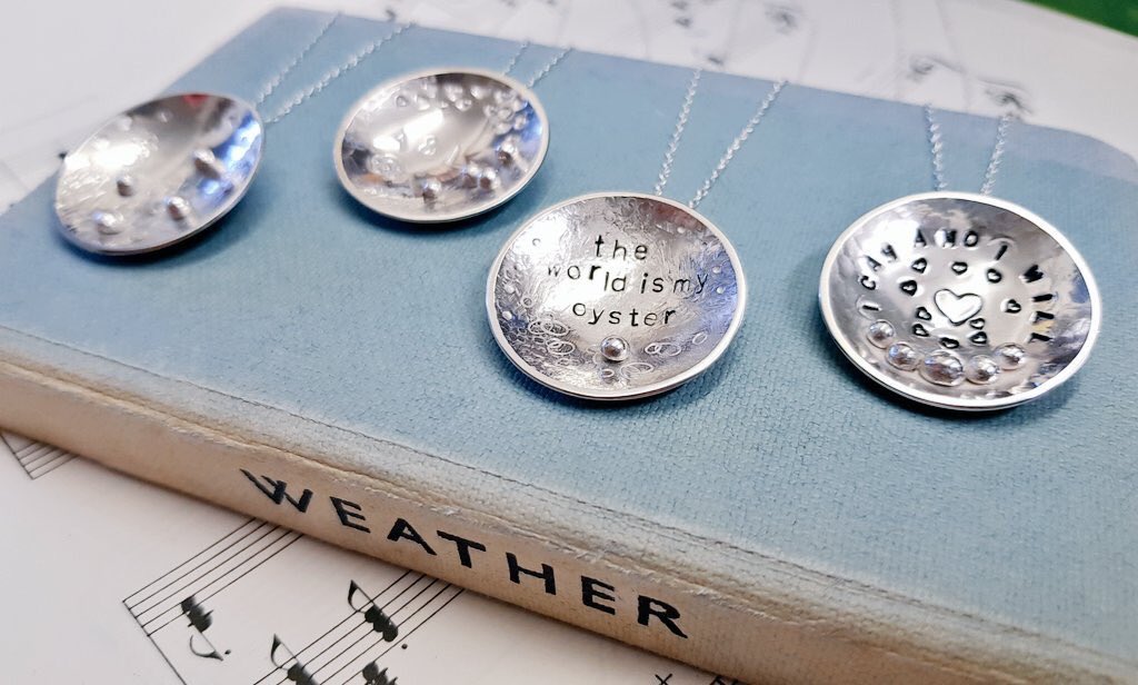 #Manchester your bank holiday is in safe hands! Join us this Sunday 11am / 4pm <a href="/GNWManchester/">GNWManchester</a> for DJ's, Street Food and over 80 sensational artisans including the EPIC: <a href="/Evaleonie/">Eva Leonie Roberts</a>