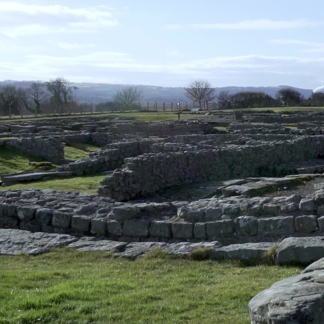 WallTogether's tweet image. Exciting times on Hadrian's Wall. English Heritage have overhauled the site at Birdoswald Roman Fort and created a new look museum at Corbridge Roman Town. Have a look at the video and start planning your visits now. buff.ly/2jqmD0S