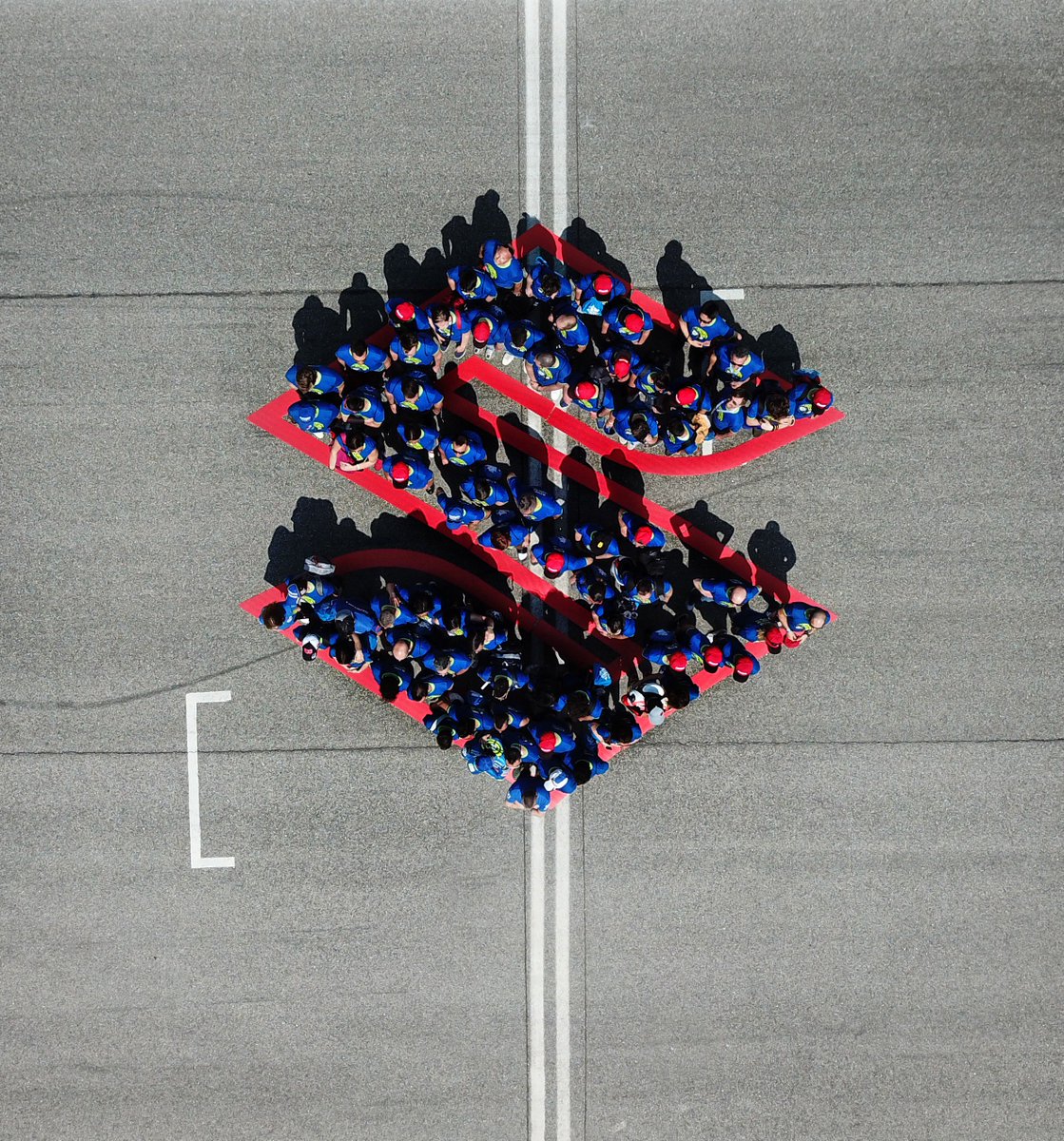 CREMONA CIRCUIT (@cremona_circuit) on Twitter photo #SuzukiDay @SuzukiMotoItaly <a href="/SuzukiIT/">Suzuki Italia</a> <a href="/andreaiannone29/">Andrea Iannone</a> <a href="/KevinSchwantz/">Kevin Schwantz</a>
Do you like?!
#CremonaCircuit #IlLuogoDelleTuePassioni
Ph. <a href="/photohouse_srl/">photohouse_srl</a> #SuzukiDay @SuzukiMotoItaly <a href="/SuzukiIT/">Suzuki Italia</a> <a href="/andreaiannone29/">Andrea Iannone</a> <a href="/KevinSchwantz/">Kevin Schwantz</a>
Do you like?!
#CremonaCircuit #IlLuogoDelleTuePassioni
Ph. <a href="/photohouse_srl/">photohouse_srl</a>