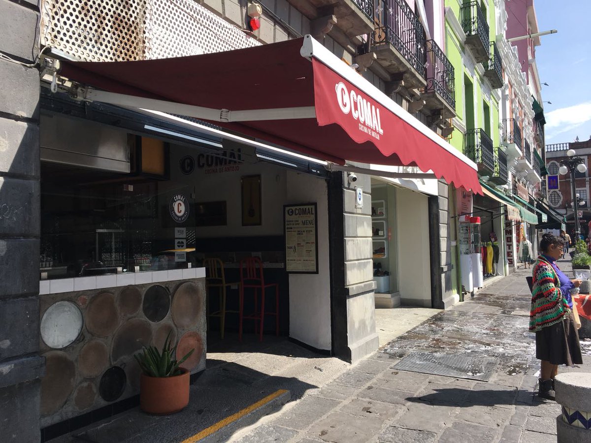 FoodandTravelMX's tweet photo. Estamos en #Puebla desayunando en el nuevo restaurante @comalcocina de la chef @liz_galicia, un lugar de antojitos mexicanos salidos directamente del comal. ¡Te contamos! https://t.co/3wvuPESkqp