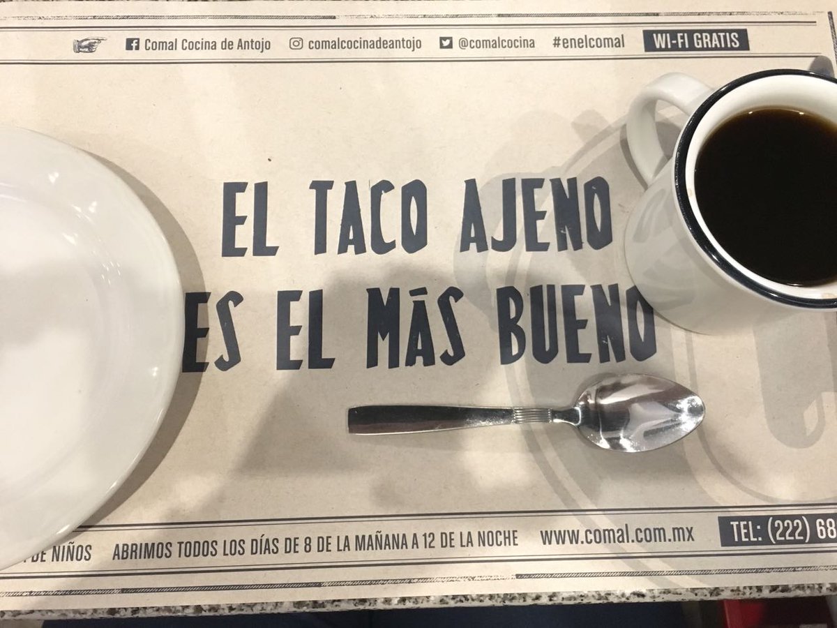 Estamos en #Puebla desayunando en el nuevo restaurante <a href="/comalcocina/">Comal Cocina Antojo</a> de la chef <a href="/liz_galicia/">liz galicia</a>, un lugar de antojitos mexicanos salidos directamente del comal. ¡Te contamos!