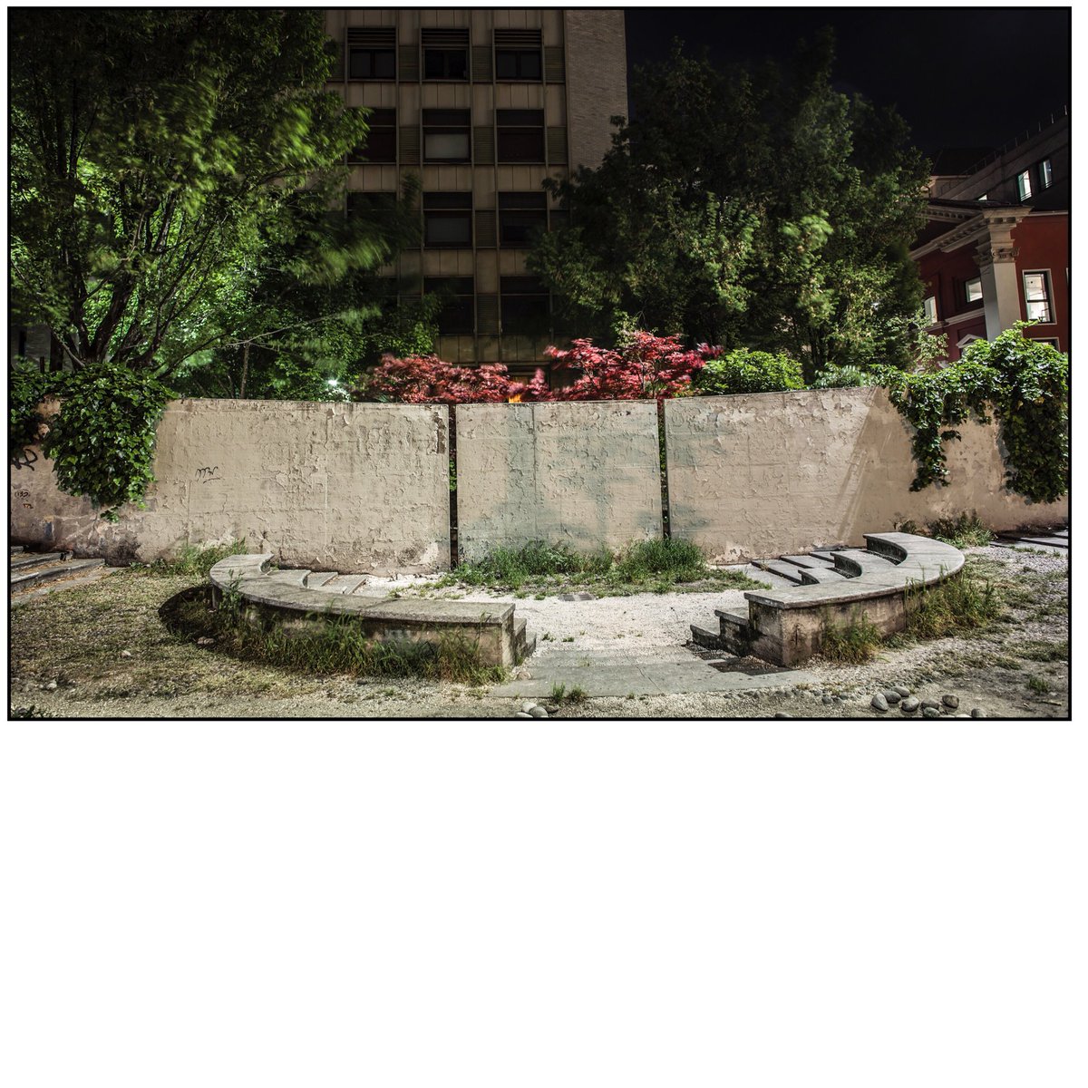 s__difranco's tweet photo. “An intimate #portrait of the inside world” is my brand new #photoproject officially presented for  the @lensculture Street Photography Awards 2017. Here the #pictures: https://t.co/UW9nVDtX5d https://t.co/tPme5AboPA