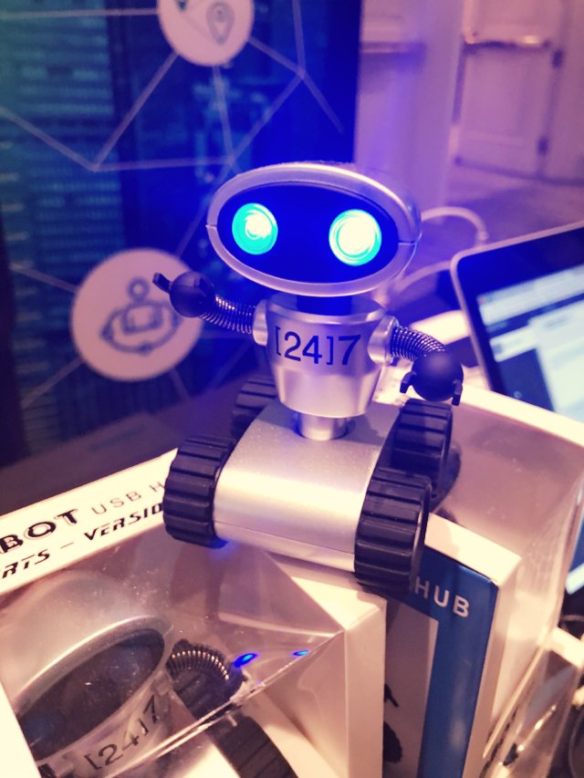 Learn how to use #AI to improve your #customerexperience. Join @Scott_Horn at #AICongressVegas today at 11:25 PST where he’ll be discussing the topic.