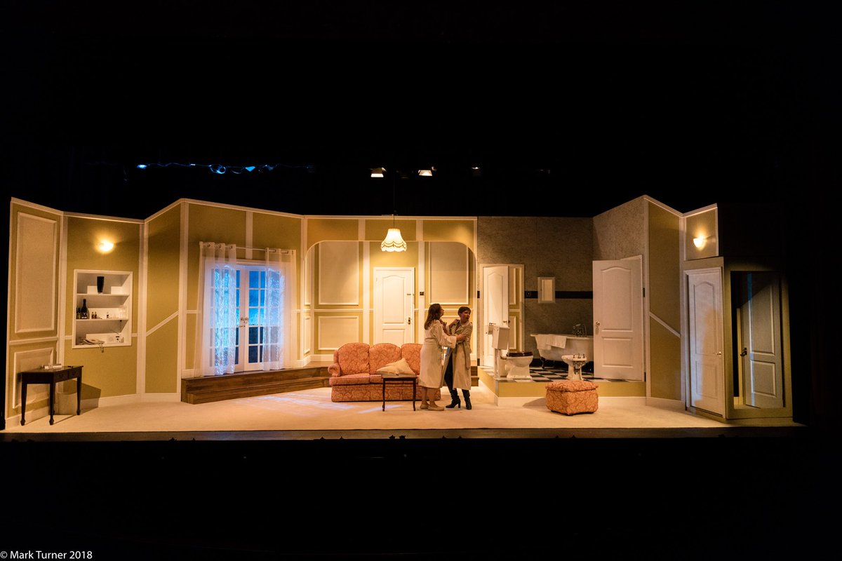 MarkMakesPhotos's tweet photo. What a difference TWO weeks makes!
Dan Smith/Tech team thrice transformed @Lhdtheatre stage for @LHeadRep :Chequers in #YesPrimeMinister ,Misselthwaite Manor in #TheSecretGarden + hotel suite for #CommunicatingDoors showing until Saturday. Get tickets now #repreturnstoleatherhead https://t.co/es4Tp4Z3mF