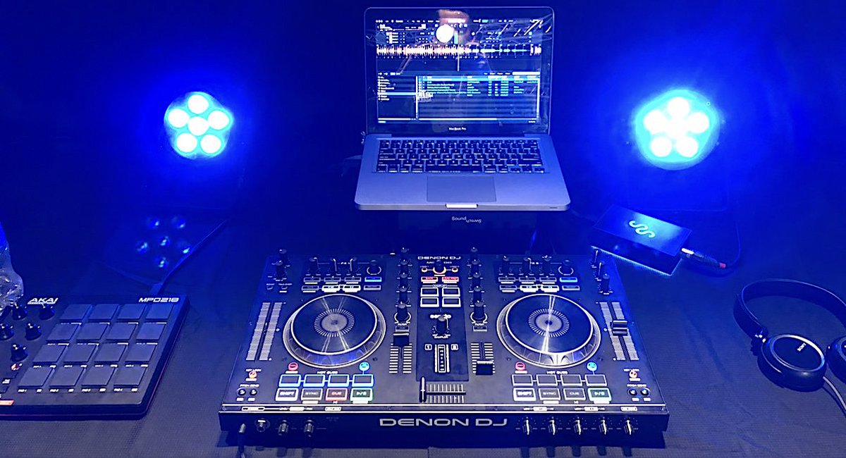 djkumiofficial's tweet image. Future Looks Bright For DJ Lightshows As #Denon_DJ Buys #SoundSwitch dlvr.it/QRf4JR