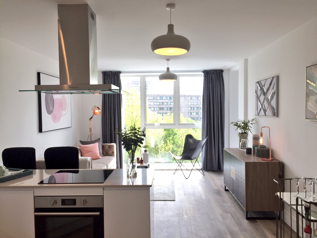 juberahmed's tweet photo. We had pineapples🍍 - Now we have Flamingos 🤷‍♂️🤷‍♂️ - May is all about "The Cotton Apartments" - Cant wait to launch on Thursday 24th May 2018 - Sneak peak of our show home 🏡 📝👀 @WandleHA @Mahi_C1 @AgentVeronica https://t.co/3eGurOT2Pr