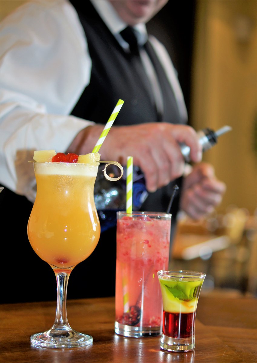 bulkeleyhotel's tweet photo. Today we have been working on some NEW Summer cocktail ideas!
We can't wait to introduce the NEW menu to you all!
#Cocktails #Beaumaris #Anglesey #VisitAnglesey #VisitWales #BulkeleyHotel #NewCocktails #summer2018 https://t.co/3WzSHYYV5n