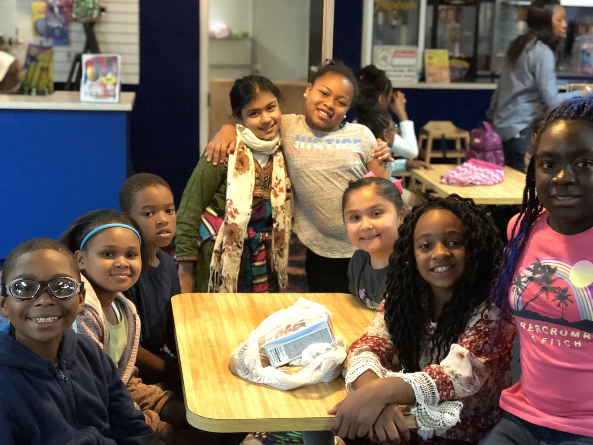 HarvardSES's tweet photo. Harvard Scholars enjoying the STEM field trip to Starlite Skating Rink @iwhittedsims @MrsWilliams1705 @sims_ivyleague https://t.co/agKs8wCshY