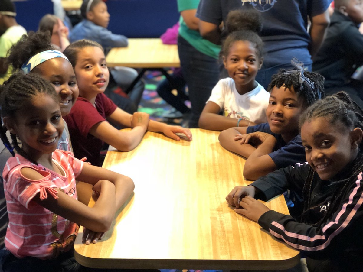 HarvardSES's tweet photo. Harvard Scholars enjoying the STEM field trip to Starlite Skating Rink @iwhittedsims @MrsWilliams1705 @sims_ivyleague https://t.co/IP6A38OpeY