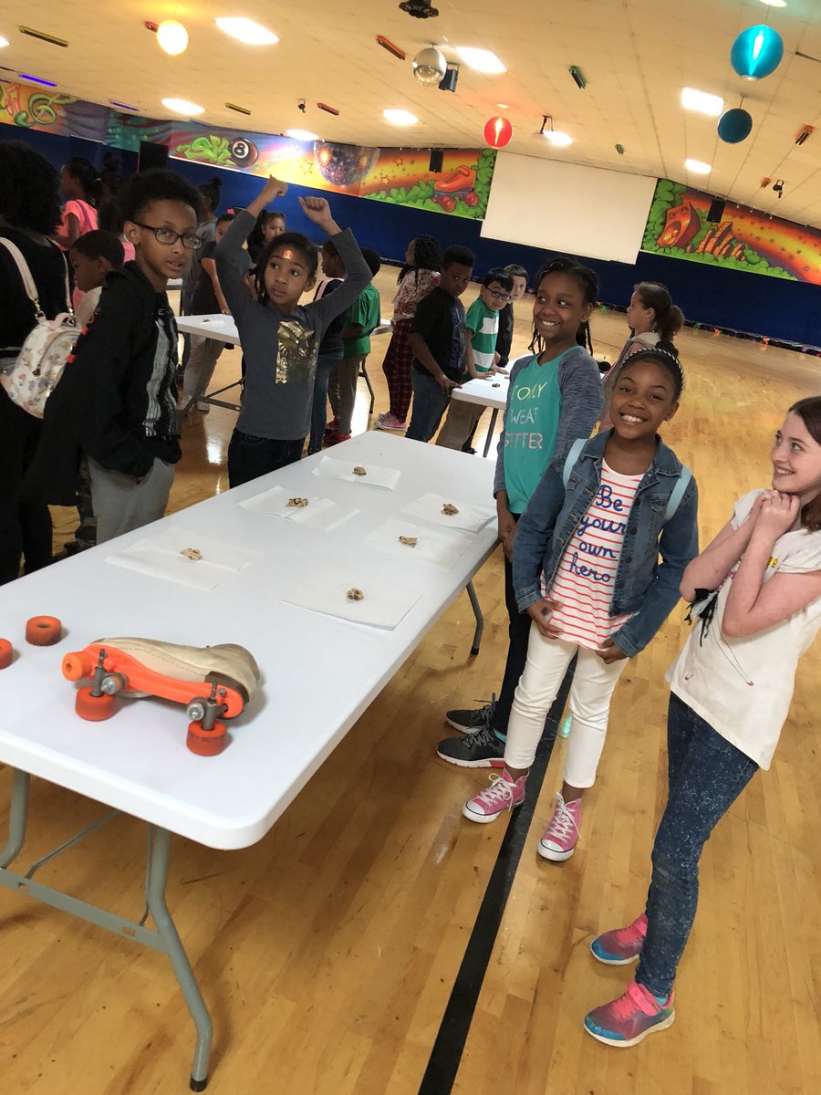 HarvardSES's tweet photo. Harvard Scholars enjoying the STEM field trip to Starlite Skating Rink @iwhittedsims @MrsWilliams1705 @sims_ivyleague https://t.co/1Wels3YFax