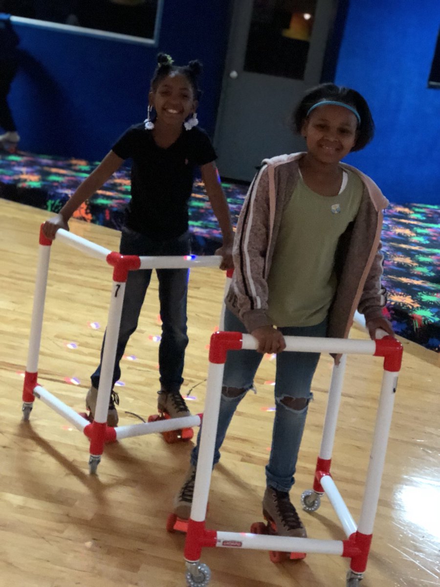 HarvardSES's tweet photo. Harvard Scholars enjoying the STEM field trip to Starlite Skating Rink @iwhittedsims @MrsWilliams1705 @sims_ivyleague https://t.co/0jhh0ffumi