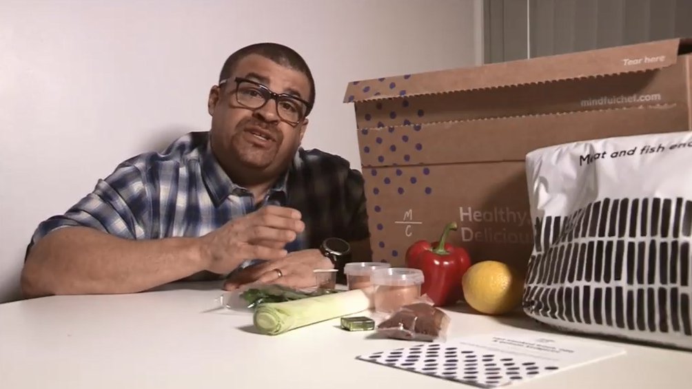 roger_farrant's tweet photo. Recipe boxes - healthy and convenient - or a bit of a rip off?
@RickyAndalcio is putting them to the test on @BBCTheOneShow tonight - with the help of some hungry students from @unibirmingham https://t.co/tDZ5UxeYKZ