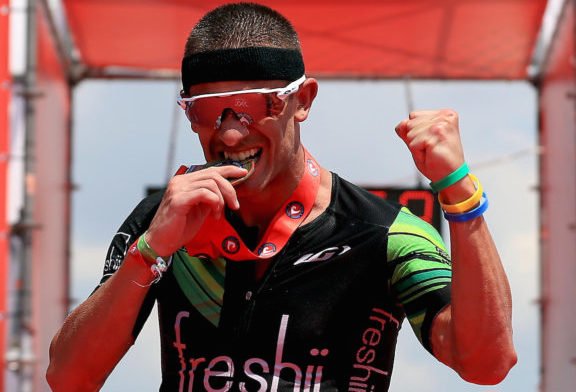 247_endurance's tweet photo. Always enjoy chatting with @LSandersTri. We talked #IM703STG, The @Challenge_Famil Championship, swimming, bike fit (&amp; equipment) and... training outside on the bike. Yes, he does! Read all about it >>> https://t.co/sQFTfW9QgT https://t.co/k7kxaiFESF