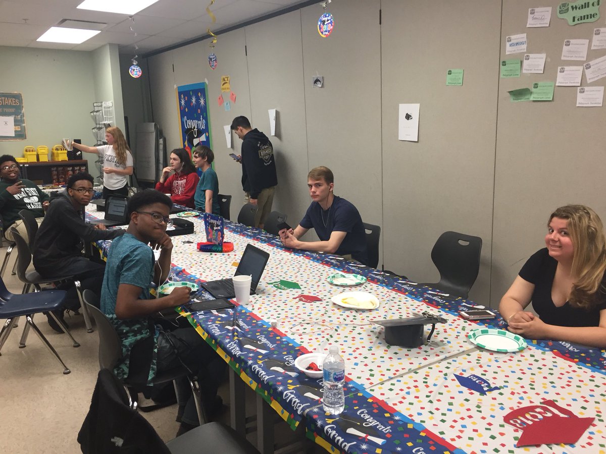 schultzem's tweet photo. Celebrating my SENIORS today with a homemade breakfast!! #7daysuntilgraduation @ButlerTech #OneButlerTech https://t.co/a4hRuBzt3z