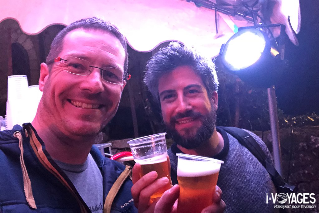 ivoyages's tweet photo. #wat18 #AveyronEmotion De retour du salon des blogueur dans l'Aveyron, petit retour sur cet event et ma découverte du Tarn en canoë, kayak et rafting https://t.co/QMb94yIqXq 😃 https://t.co/NCl0Pzlixv