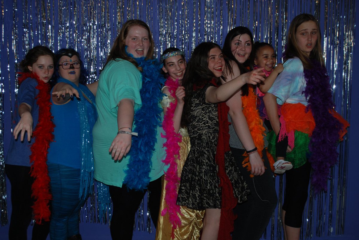 Playing4Others's tweet photo. HUGE shout-out to our amazing volunteers: Michelle Lee Cavanna Lopez (makeup), Erin Gaeckle (hair) &amp; Terri Hauser- Mclaughlin (photos). The Friend Date could not have happened without your kindness, genius and gifts of time and talent! https://t.co/6SjlueaIIm