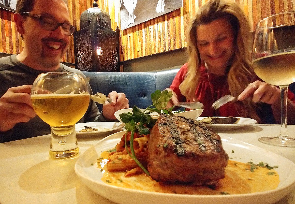 The_Red_Tomato's tweet photo. 10 BUCKS MENU! Featuring Rigatoni Marinara w/ Wood Grilled New York Strip Steak. Come see us from 7:30 pm onward Sunday through Thursday. Check out the other $10 options here: https://t.co/K8dScCNP9C https://t.co/9iJ3zbpuxy
