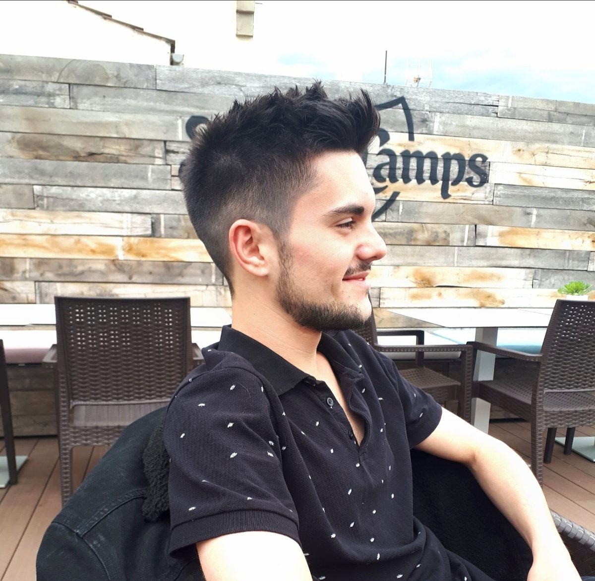 MrJuanLM's tweet photo. Al mal tiempo cambio de look! 😋 https://t.co/3uQ6NVR7nu