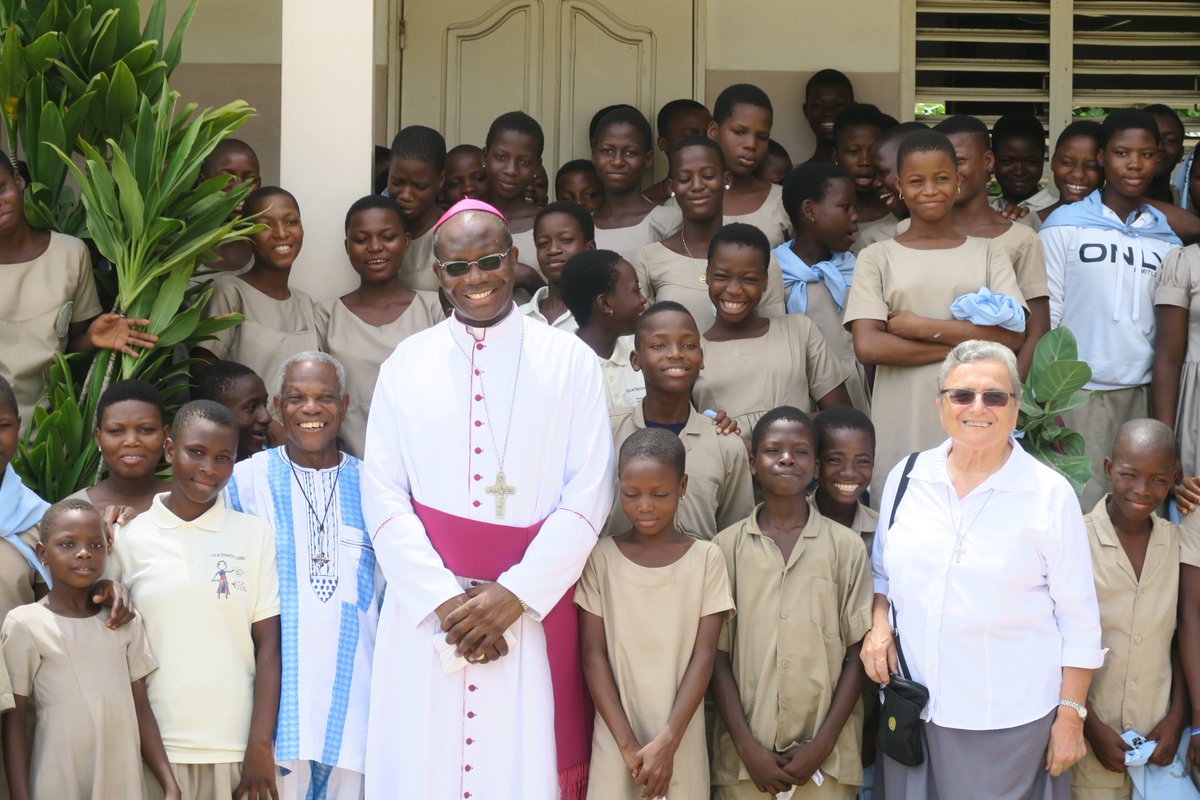SOEURS SALESIENNES DE DON BOSCO tweet media