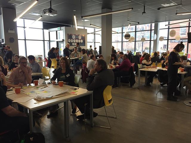 ShannonPratt's tweet photo. It’s a very full house at @startupzonepei for the #PEIPolicyHack kick off. Here’s the team from @nou_lab working with everyone on Human Centred Design. https://t.co/hnYkSOgb5K https://t.co/Uq1FNu8Xde