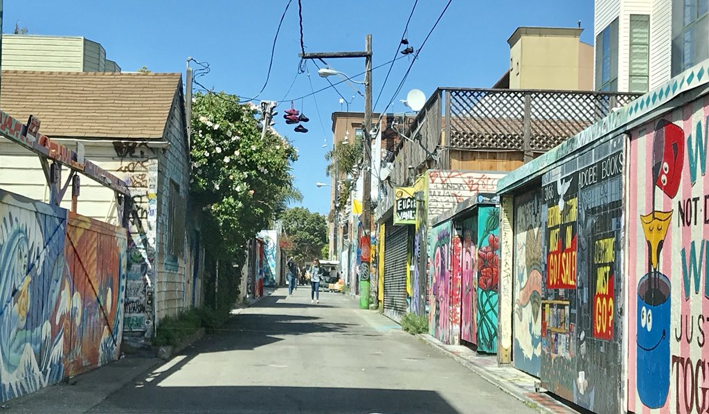 cad234's tweet photo. Activism through art. Exploring the more than 600 murals in Mission District for #pastforward18 #thisplacematters https://t.co/2eX5kdFNaY https://t.co/pfLgwGGHDe