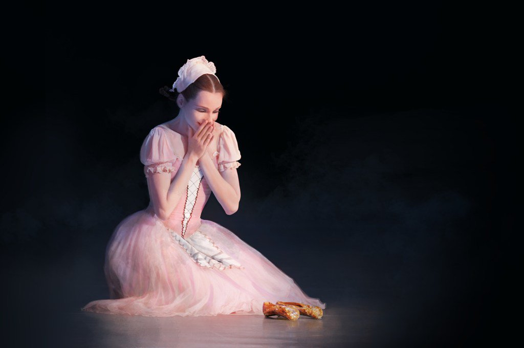 « Cendrillon » à la <a href="/Place_des_Arts/">Place des Arts</a> : émerveillement intemporel lesmeconnus.net/cendrillon-pla…