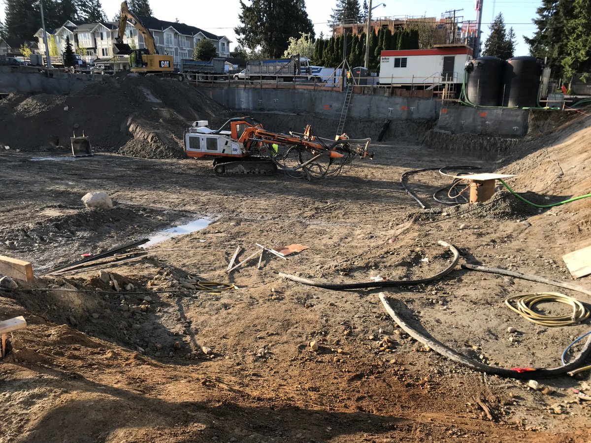 OtivoGroup's tweet photo. The ground has officially been BROKEN for Simon 2!!! https://t.co/ruLFltDNut