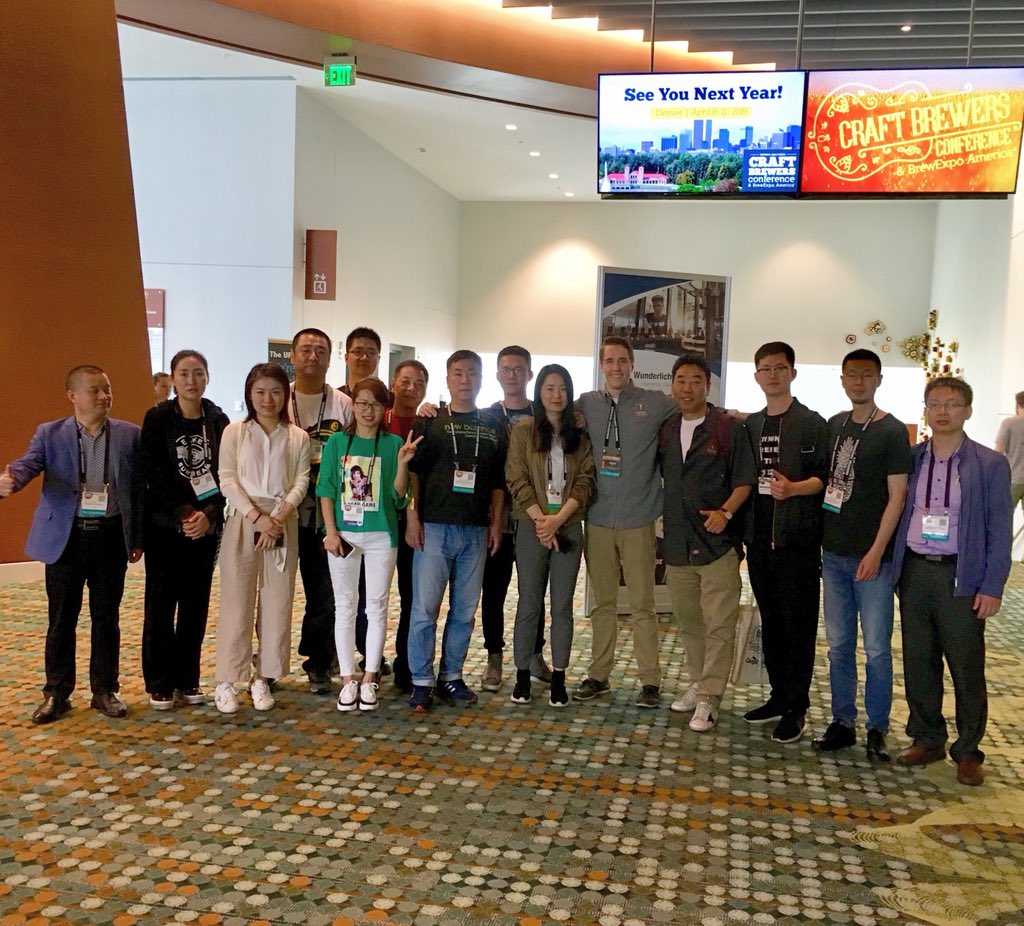 SteveParrBA's tweet photo. Strong international representation at #craftbrewerscon this year, great meeting with this year’s China delegation https://t.co/orVU6A0vwy