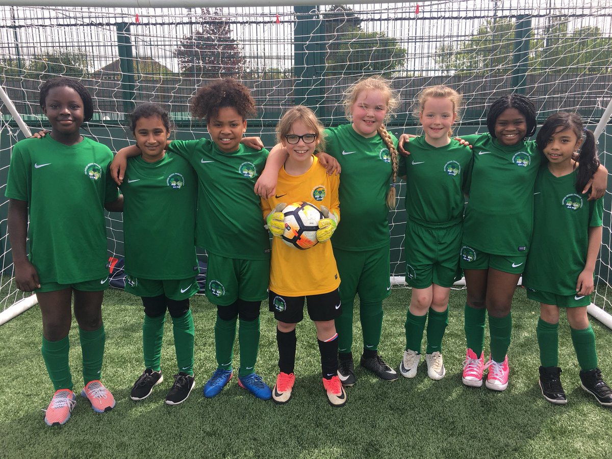 WWoodAcademy's tweet photo. 7 games played, 7 games unbeaten & 0 goals conceded! #PE #Champions #GirlsOnlyFootball #TheseGirlsCan #PEprovision #MedwayFootball @thehowardssp @gsp_greenacre @GreenacreAcad @KentSchoolGames @MedwayDistrict https://t.co/N4LSTWi95y