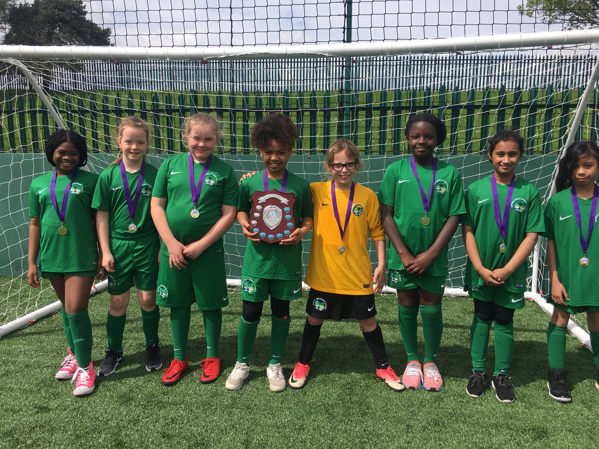 WWoodAcademy's tweet photo. 7 games played, 7 games unbeaten & 0 goals conceded! #PE #Champions #GirlsOnlyFootball #TheseGirlsCan #PEprovision #MedwayFootball @thehowardssp @gsp_greenacre @GreenacreAcad @KentSchoolGames @MedwayDistrict https://t.co/N4LSTWi95y