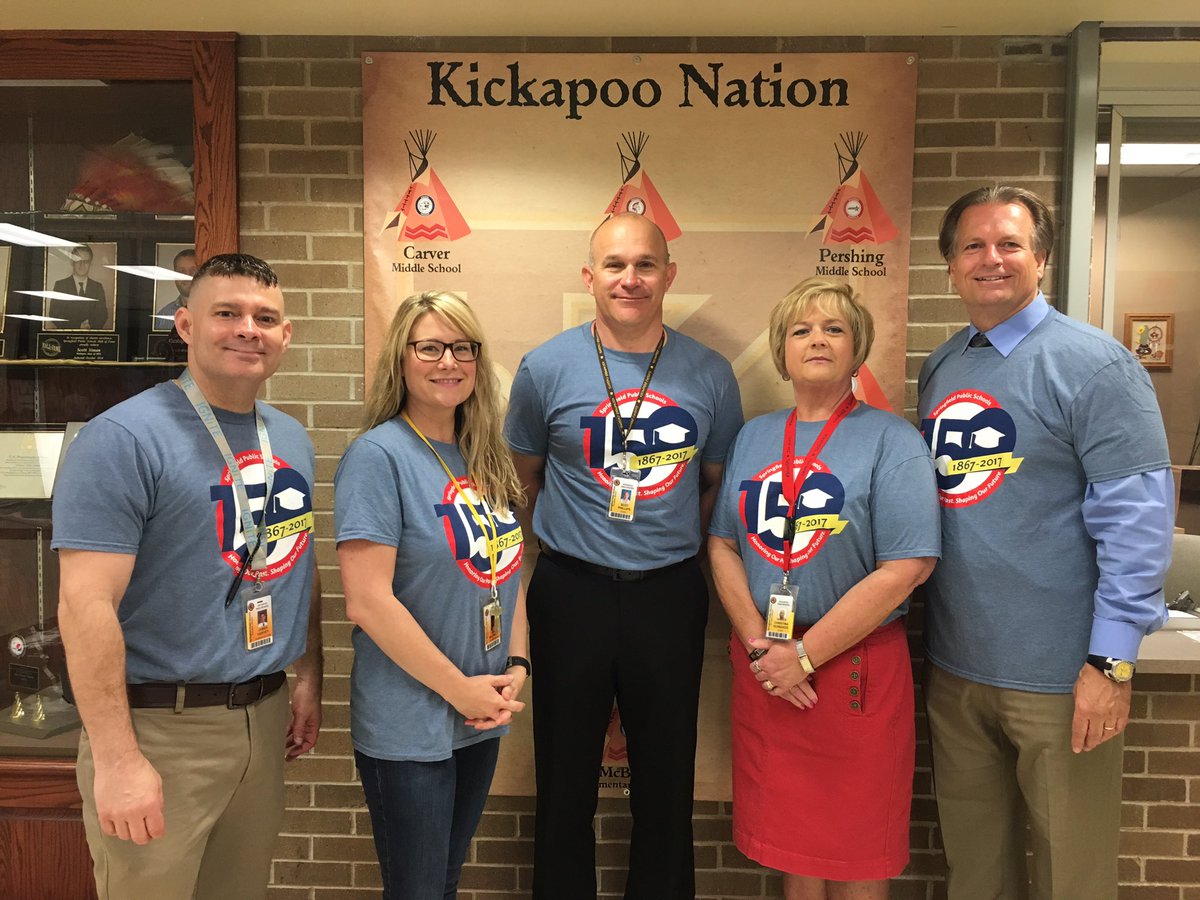 mrshelfrecht's tweet photo. Looking sharp, team! @officialSPS #sps150 https://t.co/MMNB0vb0Dc