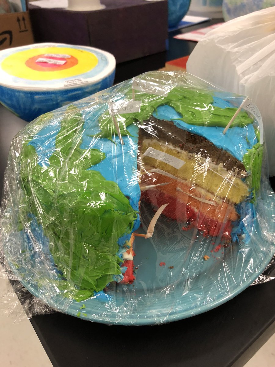 BruceLISD's tweet photo. Wow! Student creativity knows no bounds with these 6th grade science models #IamDSISD @DSMStigers @kpayneDSMS https://t.co/iwGKgf2mfO