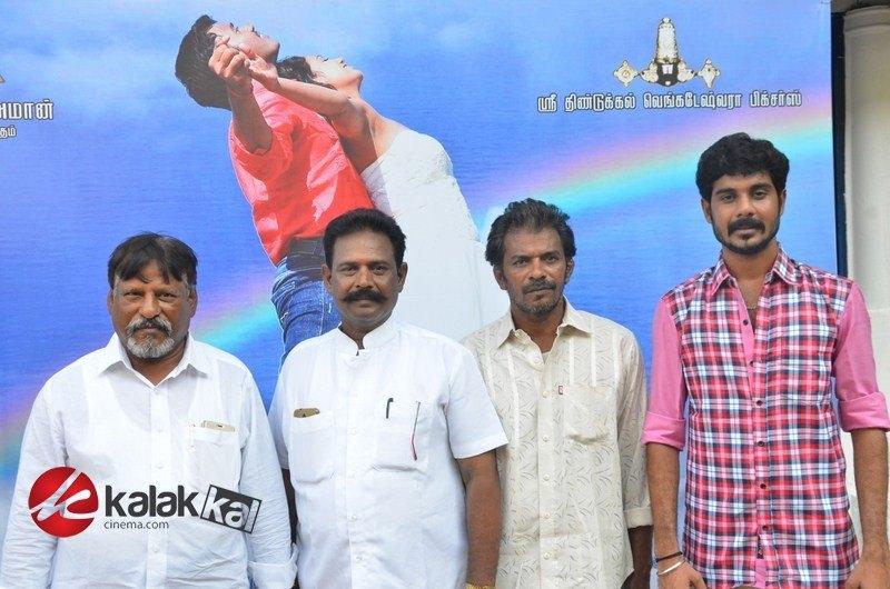 sathames2's tweet photo. #PuthiyaBruceLee movie #pressMeet  
With Producer #SKAman sir https://t.co/5ItSS99MIm
