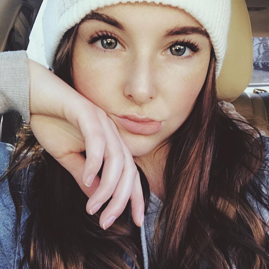 LucyNumberSeven's tweet photo. I'm really tired of having to wear hats. Where is this "spring" everyone keeps talking about? https://t.co/h6rvbi20Ds