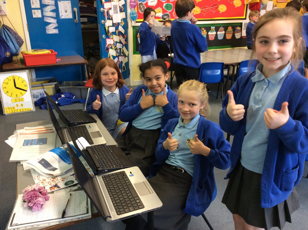 codeclubbefs's tweet image. Great to see our girls in @codeclubbefs enjoying themselves tonight... fantastic projects using scratch and all their own ideas too! A great session was had by all! #codingforgirls #scratch #codeclub #learningsomethingnew 👍🏻⌨️💻👭👬
