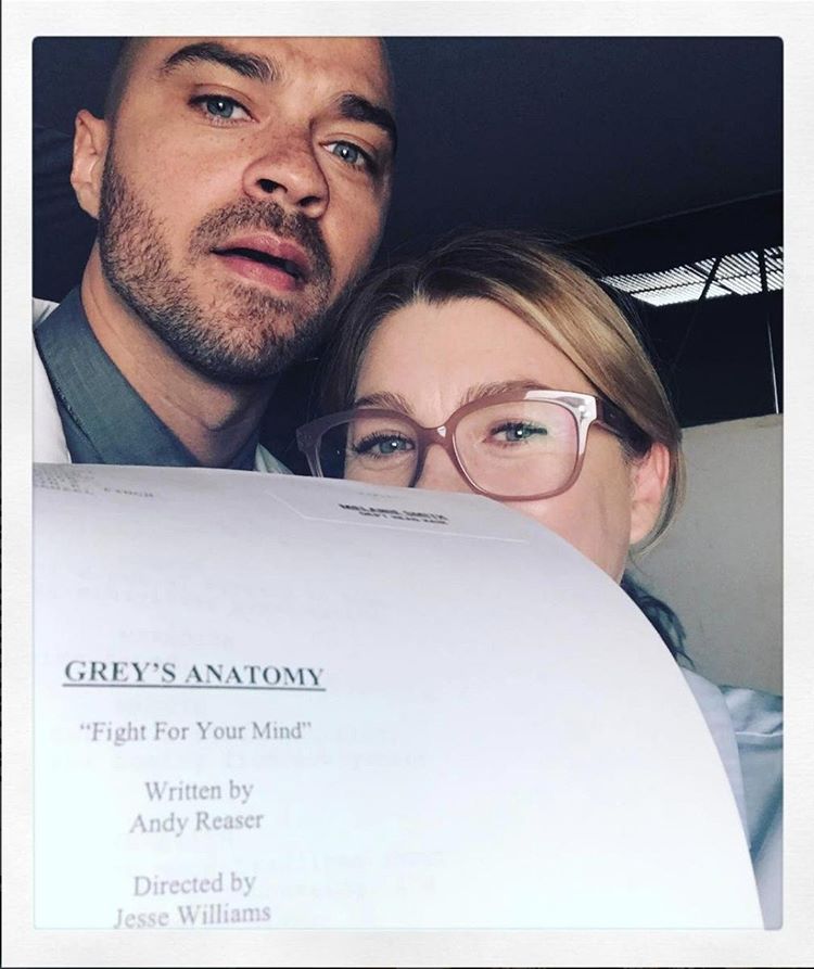 GreysABC's tweet photo. .@iJesseWilliams  was both actor ✨and✨ director for tonight's #GreysAnatomy episode! 🎥 | 📷 @EllenPompeo https://t.co/miG6UH0BLg