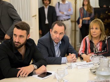 WalterLanaro's tweet photo. Hace instantes aprobamos en reunión conjunta de las Comisiones de Acuerdos Constitucionales y Legislación General las modificaciones a las leyes de Enjuicionamiento a Magistrados y Consejo de la Magistratura. Más transparencia para un Poder Judicial cercano a cada bonaerense. https://t.co/NjHeSAf37Z