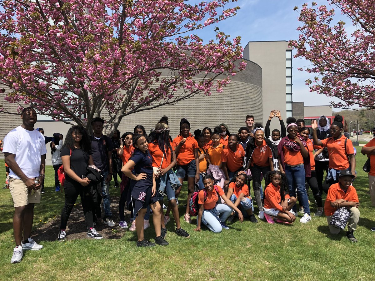 Queens United MS 289 tweet media