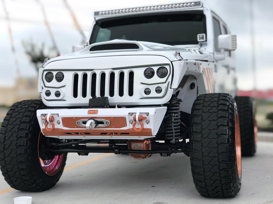 OracleLights's tweet photo. Hey Now! πββοΈπββοΈ
The @OracleLights Vector Grill is shipping out worldwide! πππ We now offer over 40 different paint codes for your #Jeep, like Bright White PW7, Dune PTT or Dozer PY5 ! π¨
---------------------------------------------
#JeepLife #OracleLights #VectorGrill https://t.co/q62WEfIGsw