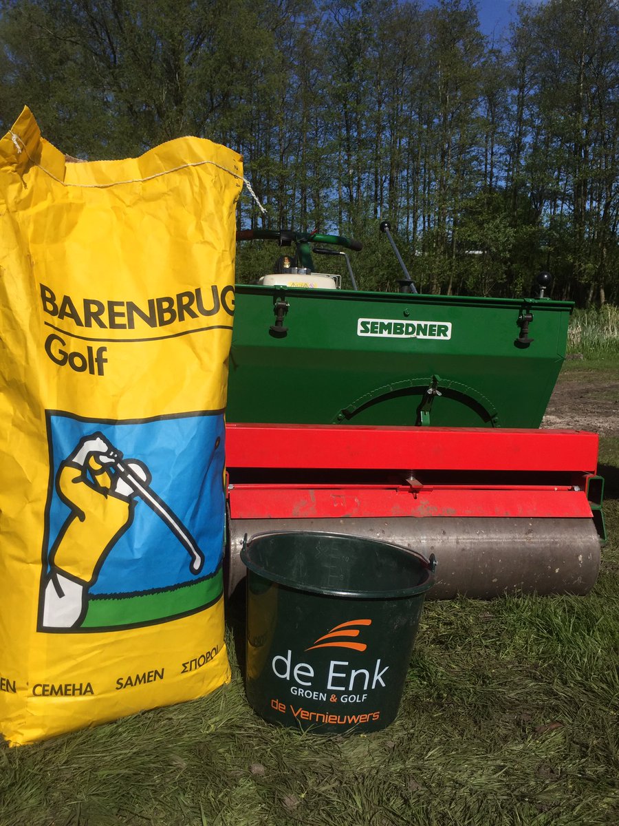 BartHooghiemst1's tweet photo. Klaar om green 7 in te zaaien op Amsterdam Old course @enk_groenengolf #barenbrug #topproducten https://t.co/rWMV5v37XP