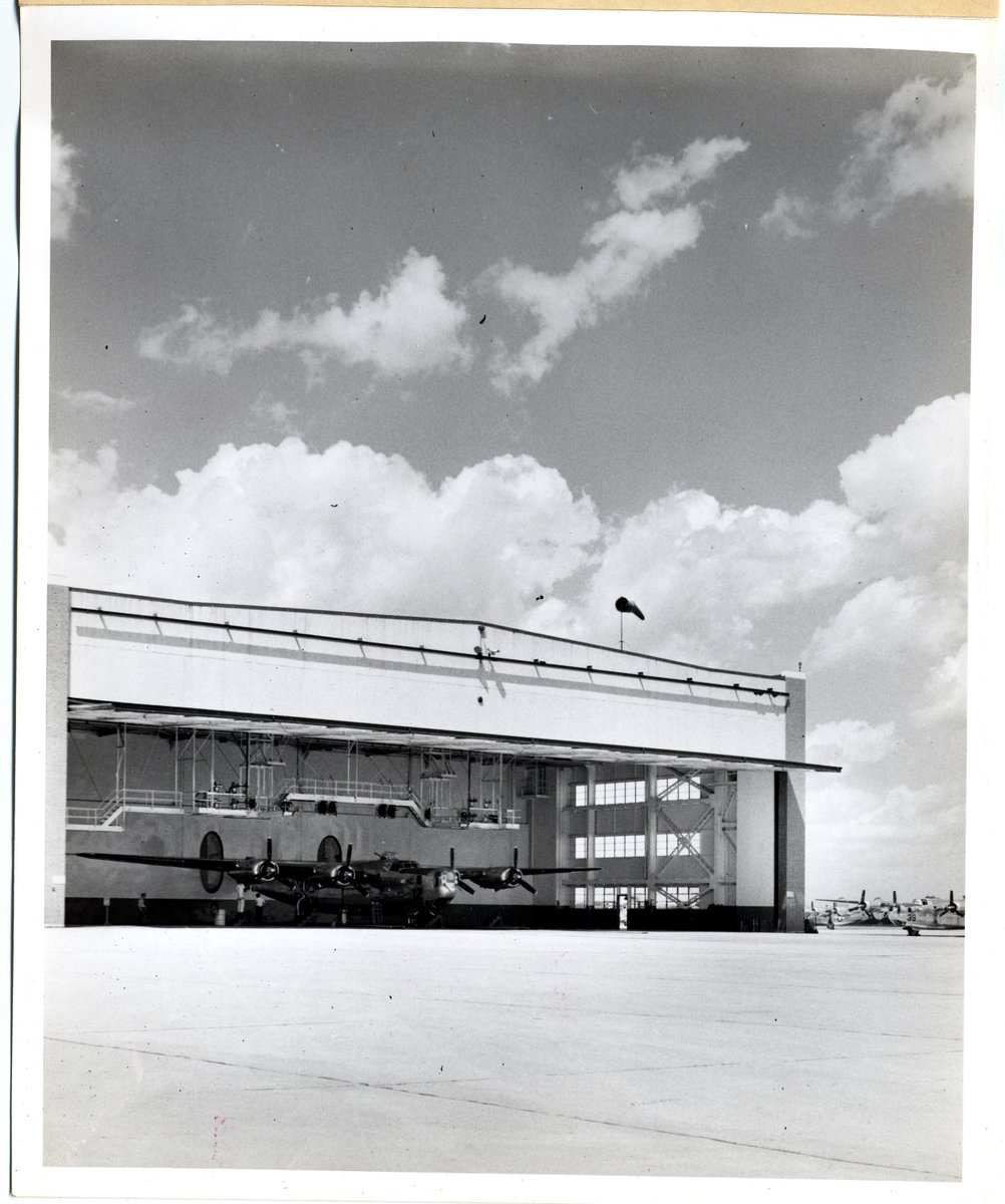 WesLakesAuthor's tweet photo. The Willow Run B-24 bomber plant is where the mass production of the most bombers built during WWII took place. Most of the historic plant has been torn down. What's left is now a museum. I'll be there on May 5. U should be there too. https://t.co/m7O0tNyYHZ