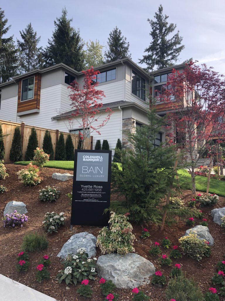 YvetteRossRE's tweet photo. PENDING! And a great community has just gained some really terrific neighbors!
#homerocks #cbbain #kirklandrealestate #pnwlife #lovewhereyoulive #globalluxury #luxuryliveshere https://t.co/te410HGcnz